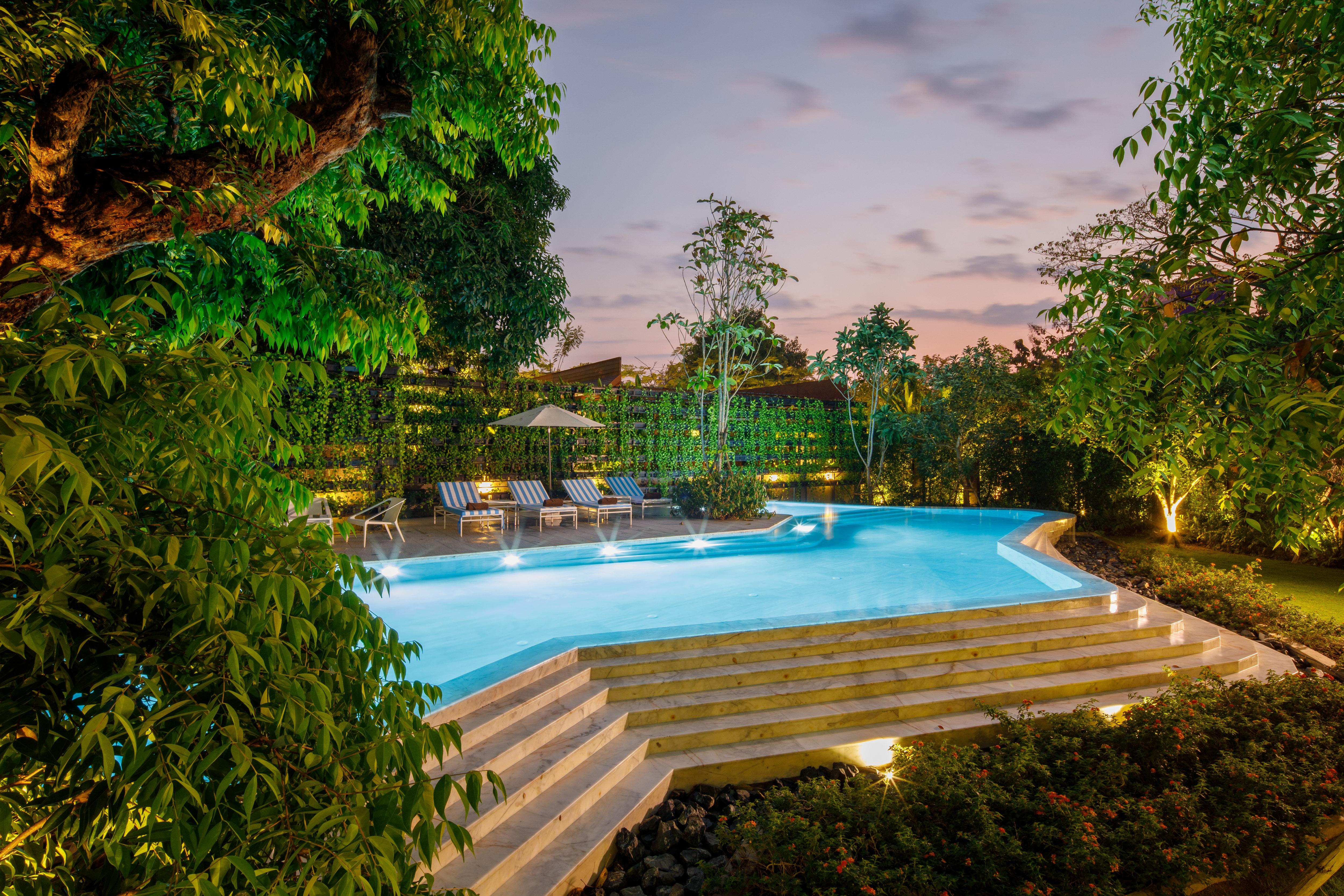 Parc Borough City Resort -Sha Extra Plus Чиангмай Экстерьер фото