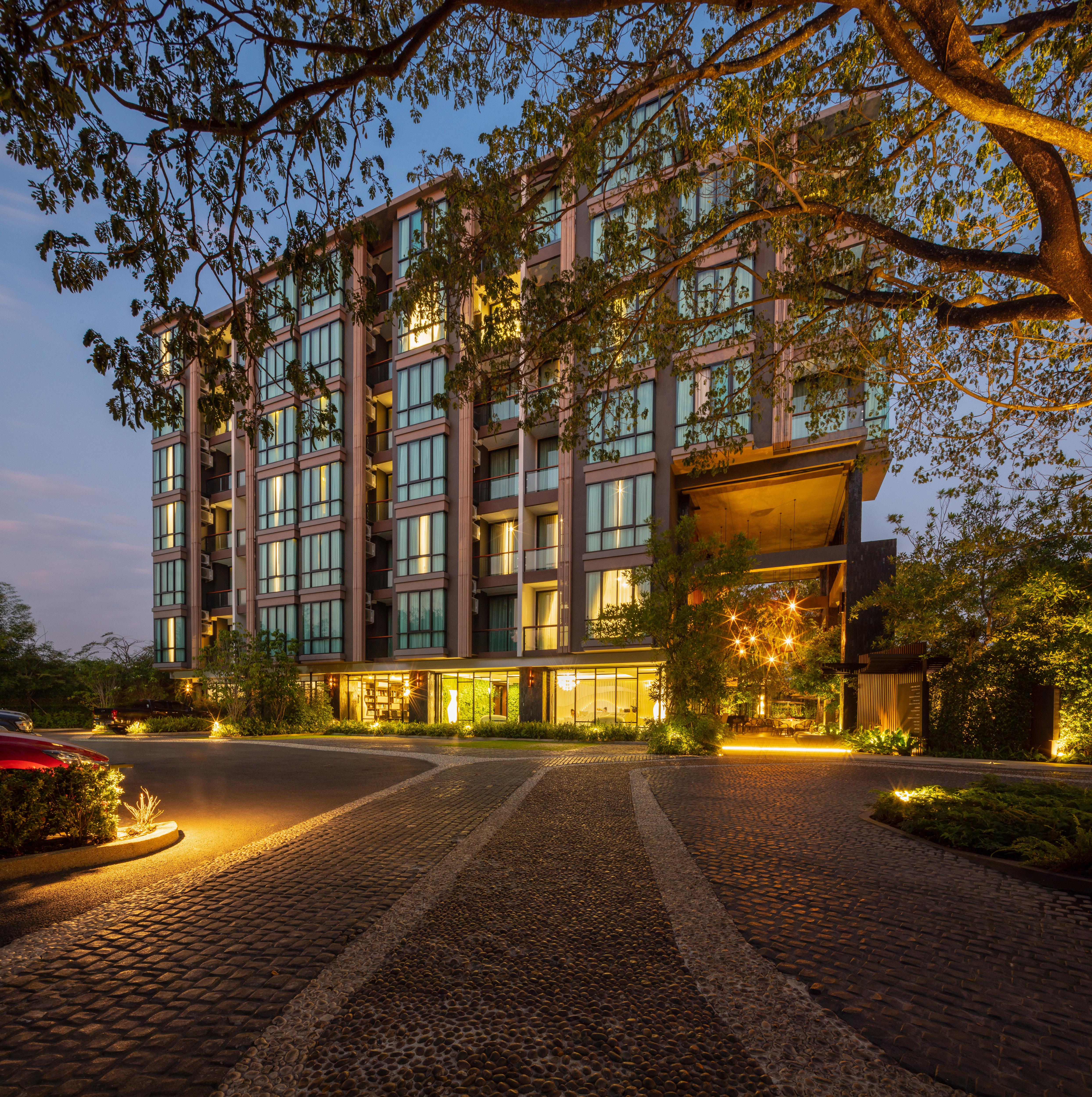 Parc Borough City Resort -Sha Extra Plus Чиангмай Экстерьер фото