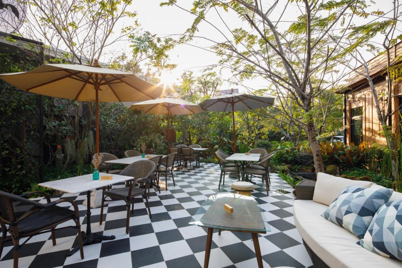 Parc Borough City Resort -Sha Extra Plus Чиангмай Экстерьер фото